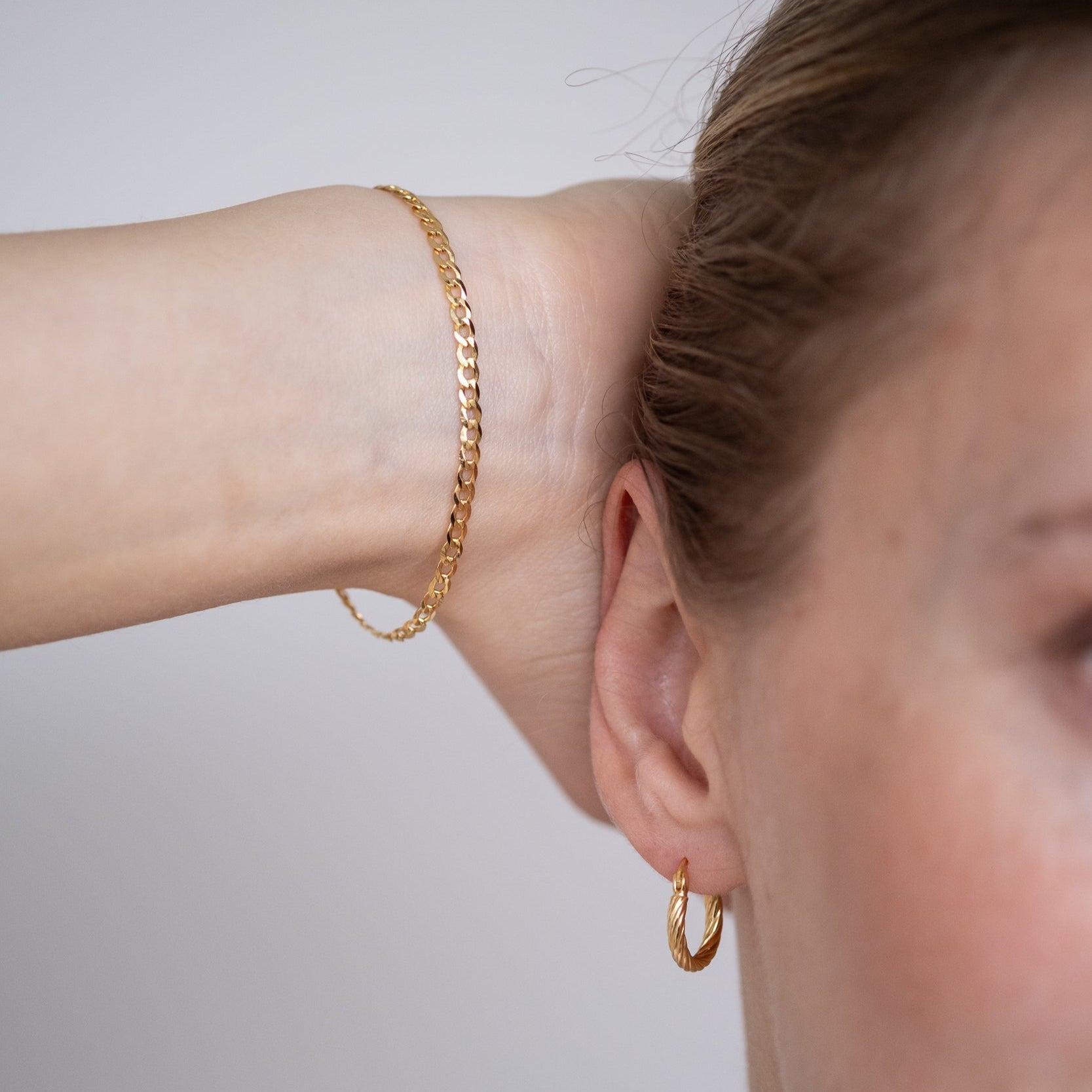 Gold Plated Bracelets for Women – Your Daily Companion - eva før
