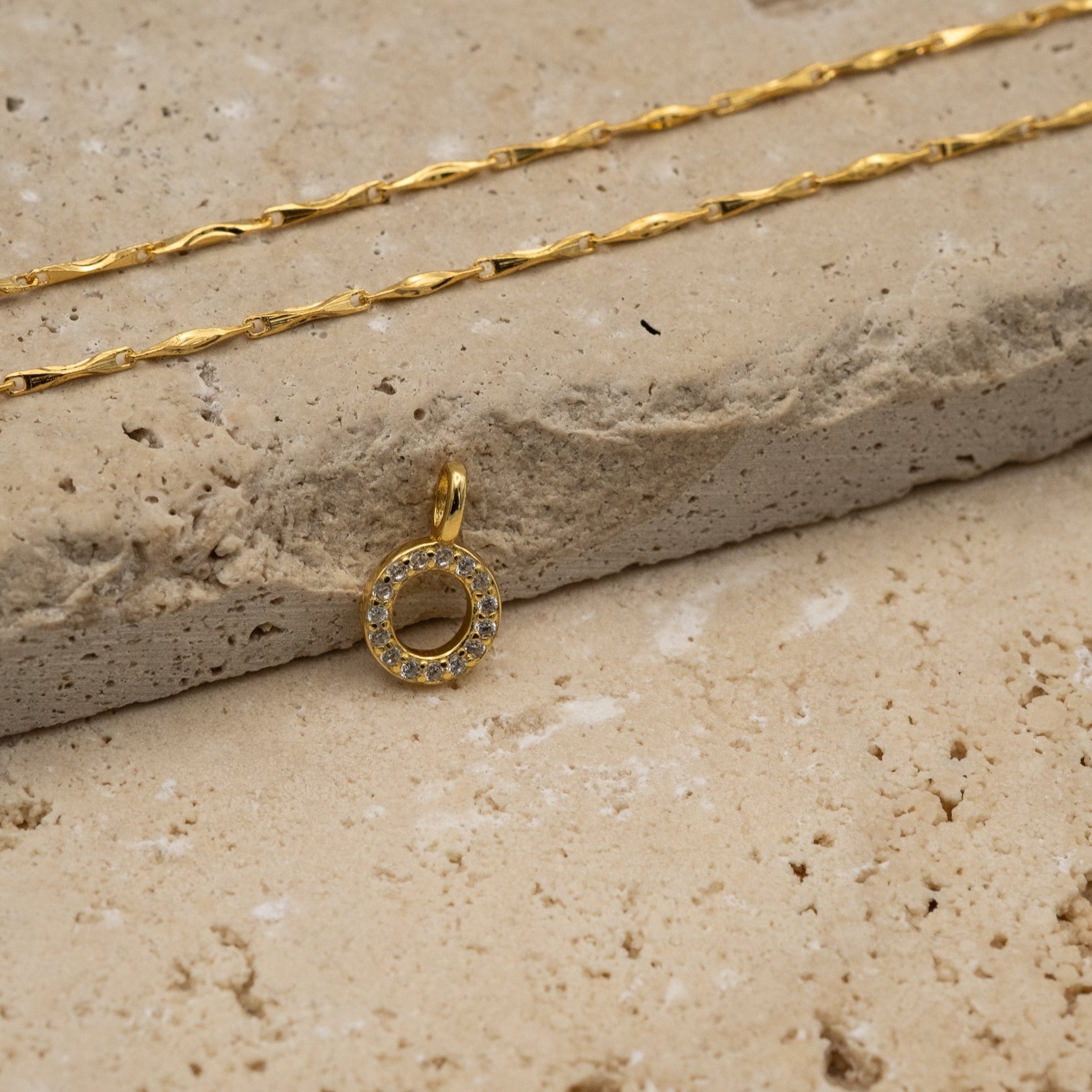 Kette Cirra mit Buchstabenanhänger Milo - Anhänger - eva før