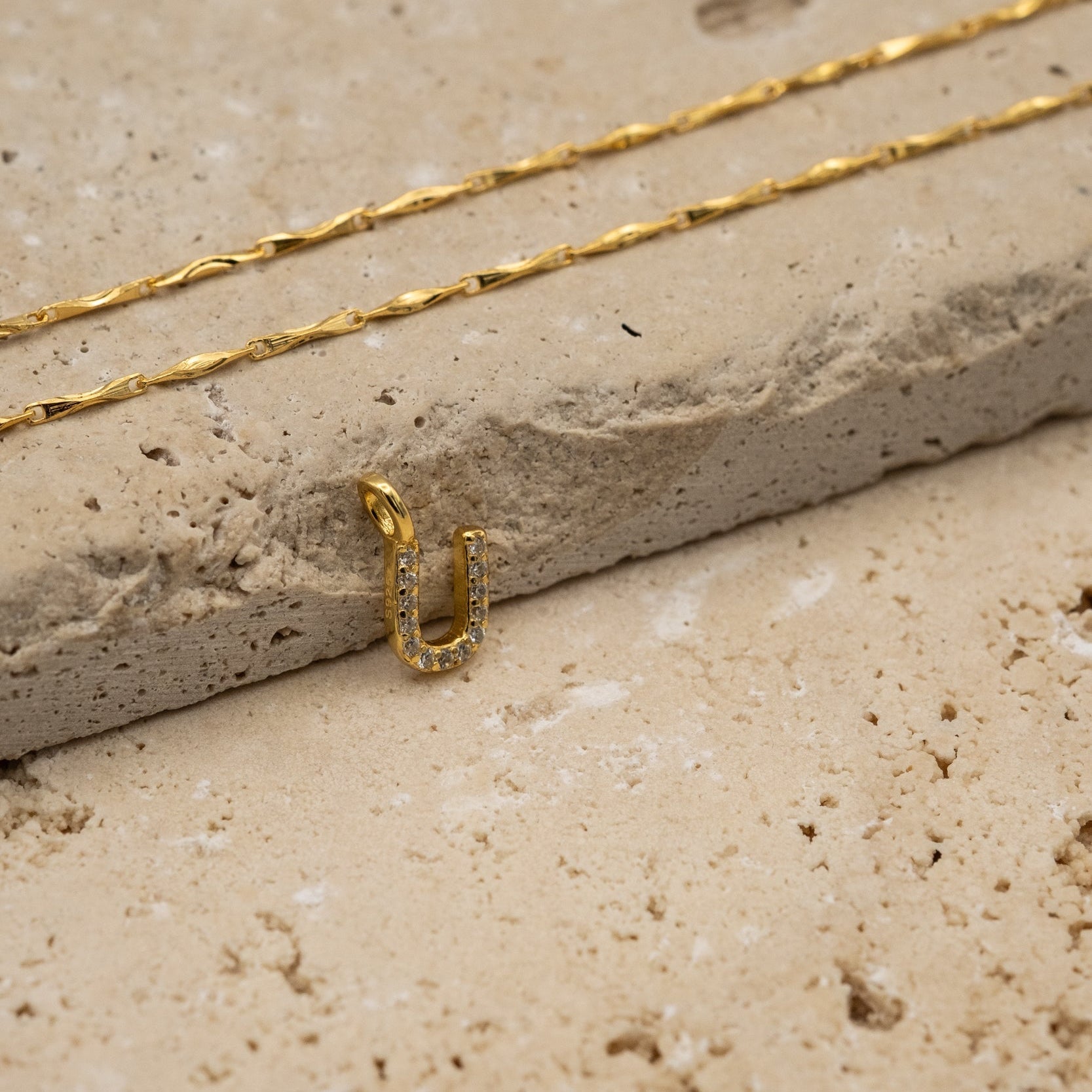 Kette Cirra mit Buchstabenanhänger Milo - Anhänger - eva før