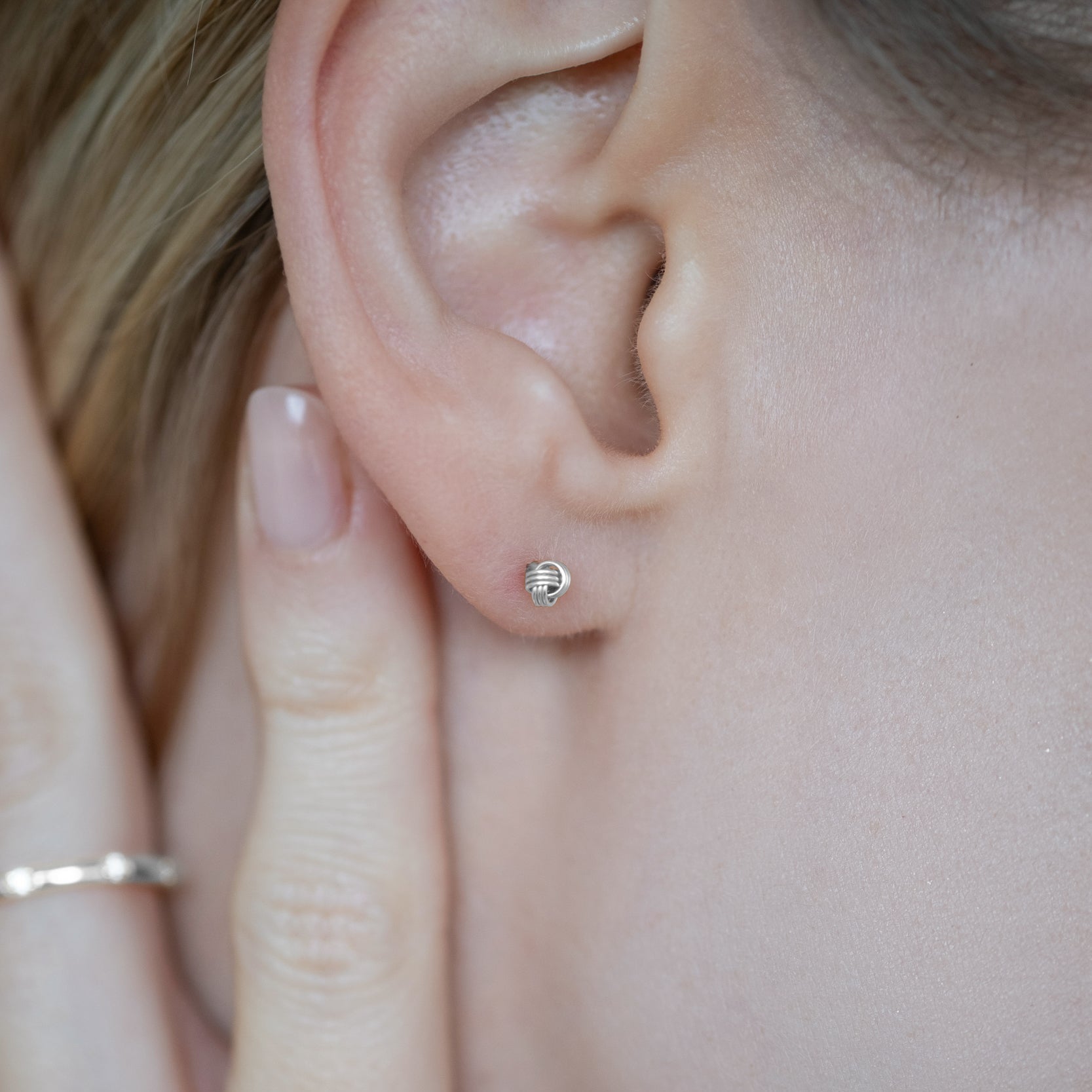Mini Knoten Ohrstecker Niva - Ohrstecker - eva før